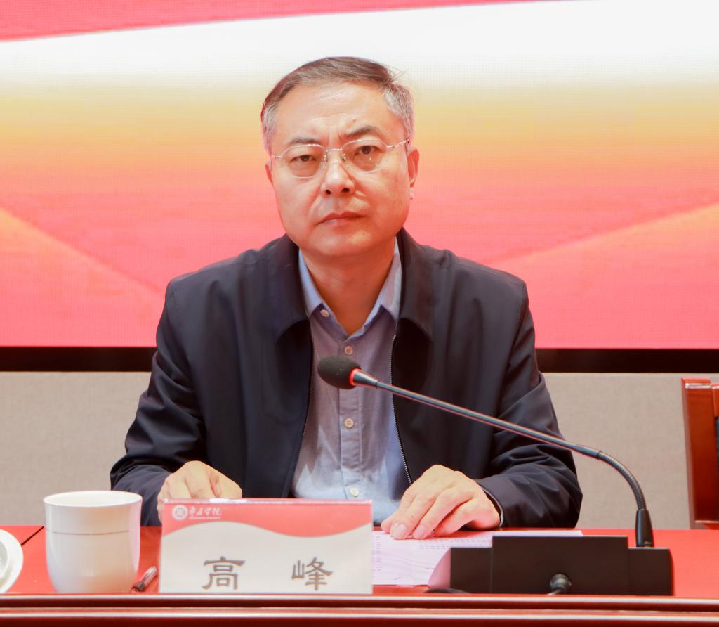 20241023永利官网举办“红色文化进校园 走进崇高建基地”活动 (6).jpg